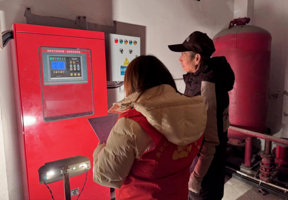 东升街道两站社区：打好消防“组合拳” 守护万家“暖冬